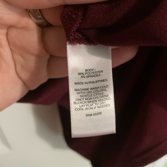 EXPRESS Cross Back Tee - Picture 3 of 3